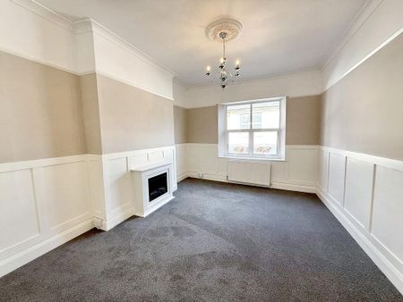 3 bedroom apartment to rent - Photo 2