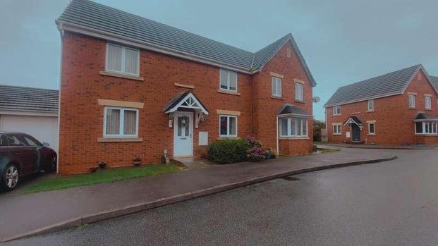 Monck Drive, Nantwich, CW5 - Photo 1