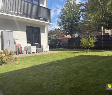 Gelijkvloers app. 2 slk, tuin en P - Photo 4