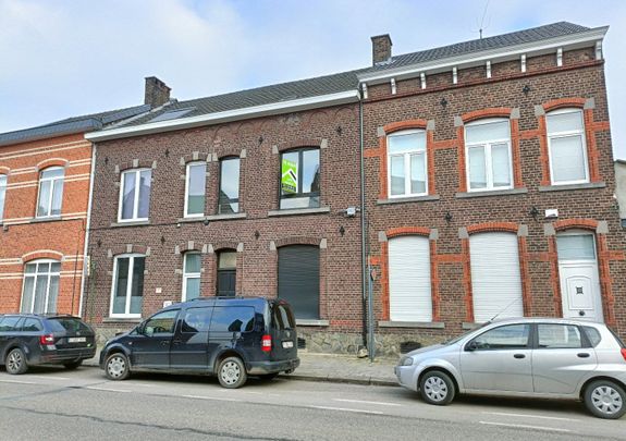 VERNIEUWDE RIJWONING MET STADSTUIN - Photo 1