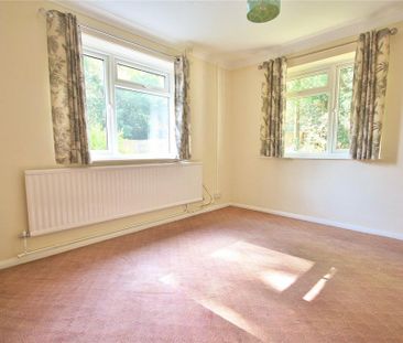 3 bedroom bungalow to rent - Photo 1