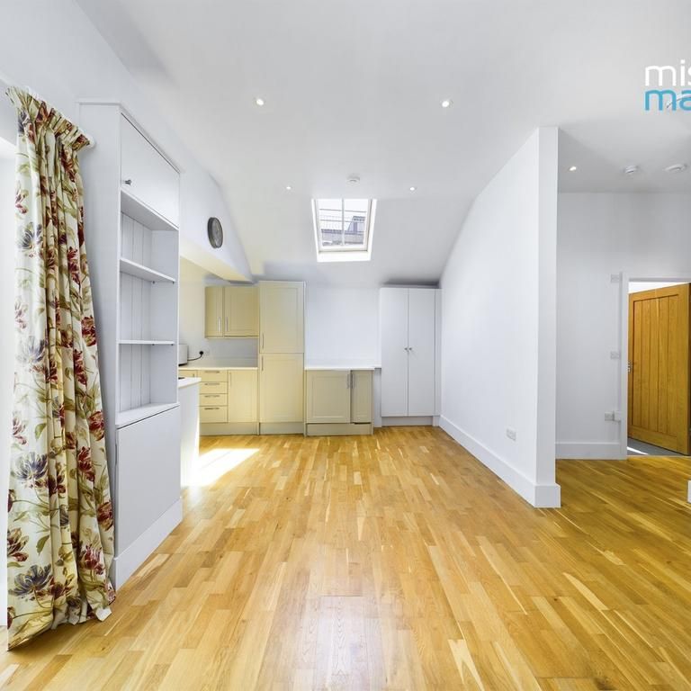2 bedroom bungalow to rent - Photo 1