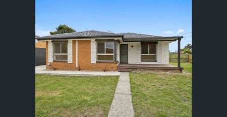 Family Living in a Peaceful Seaside Setting - Photo 3