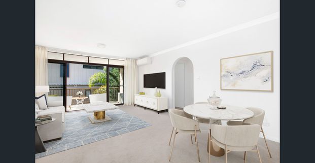 OVERSIZED TWO BEDROOM APARTMENT - Photo 1