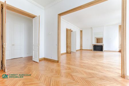 location Appartement T7 DE 360.2m² À PARIS - Photo 5