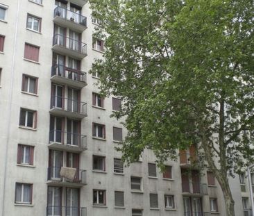 Location Appartement 2 pièces 41m² ORLEANS 45000 - Photo 1