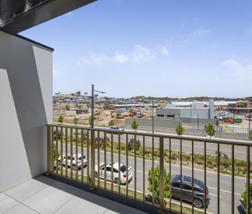 216/125 Wellsvale Drive, Googong - Photo 6