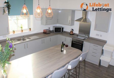 1 bedroom in a house share to rent - Photo 3