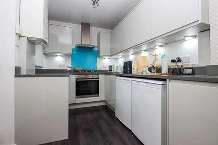 Ashfield Road, Urmston, Manchester, M41 - Photo 4