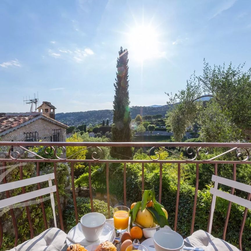 Maison à louer Saint Paul, Cote d'Azur, France - Photo 1