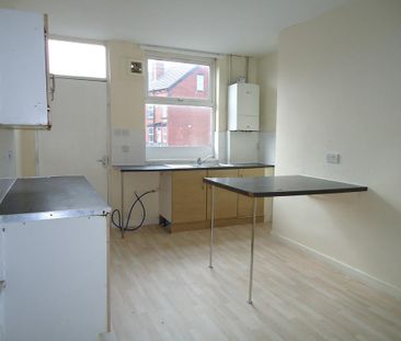 4 bedroom terraced house to rent - Photo 6