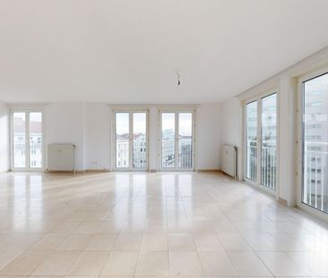 helle 4-Zi-Familien- oder WG-Wohnung im Neubau in zentraler Lage - Photo 1