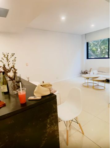 3 bed 2 bath - Photo 3