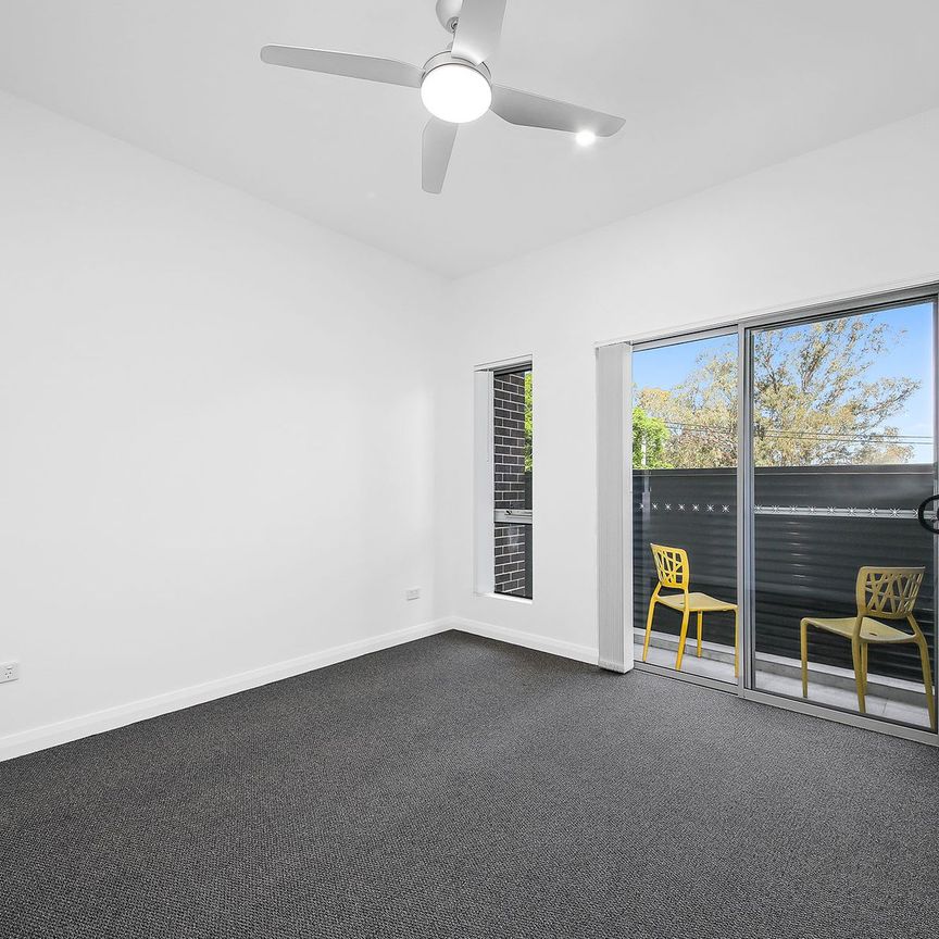 TOWNHOUSE STYLE LIVING - Photo 1