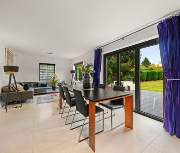 4 bedroom detached house to rent - Photo 3