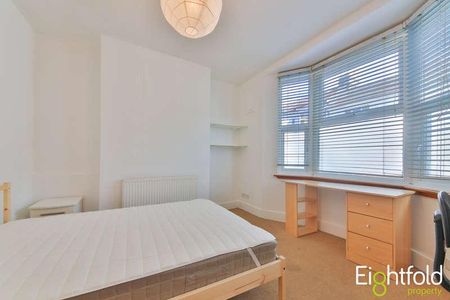 Edinburgh Road, Brighton, BN2 - Photo 2