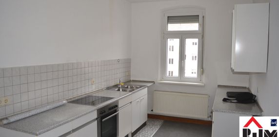 *Renoviert - 2 Zimmer - Bad mit Wanne und Fenster - Kücheneinrichtung möglich - frei* - Photo 2