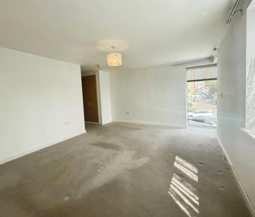 2 bedroom apartment to rent Gloucester Square, Southampton, Hampshire, SO14 - Photo 3