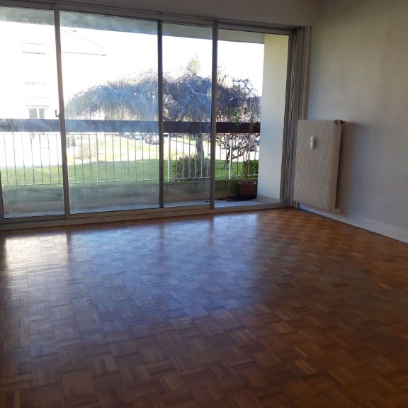 Location Appartement 2 pièces 49m² BOIS GUILLAUME 76230 - Photo 1