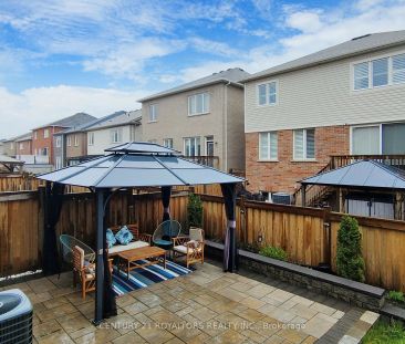 Detached Home For Lease | W9031533 - Photo 4