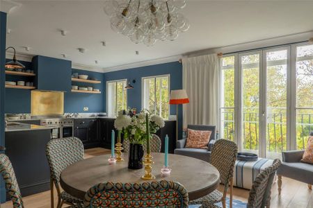 3 bedroom apartment to rent - Photo 4