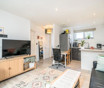 Bedford Hill, Balham, SW12, London - Photo 3