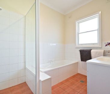 Fresh and Tidy 3 bedroom Home in Convenient South Dubbo Location - Photo 6