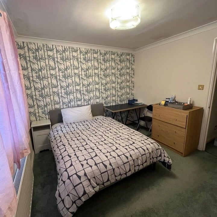 Room in a Shared House, Fernhill St, E16 - Photo 1