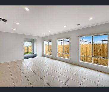 4 Moyreisk Close, Eynesbury, Vic 3338 - Photo 6
