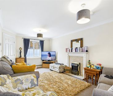 Admirals Walk, Wivenhoe, Colchester, Essex, CO7 9SZ - Photo 1