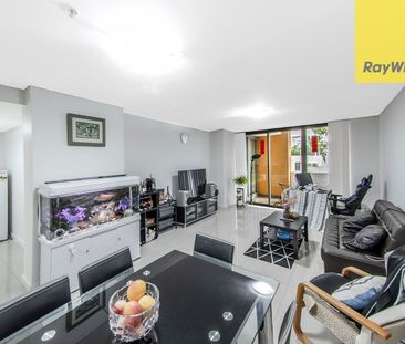 Two Bedroom Apartment In Unbeatable Location Near Parramatta CBD & ... - Photo 1