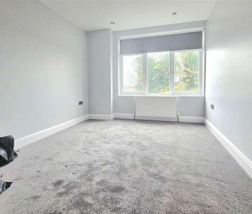 Broadway, Bexleyheath, DA6 - Photo 4