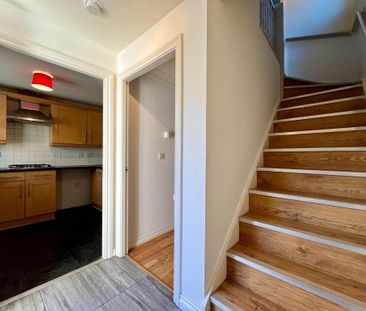 3 bedroom semi-detached house to rent - Photo 6