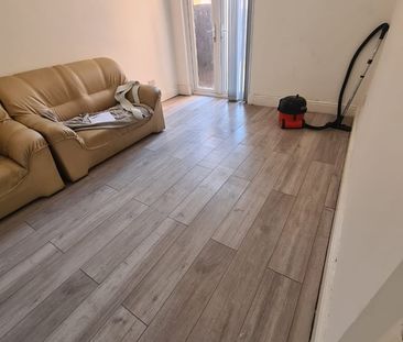 Room in a Shared House, Oval Road, B24 - Photo 2