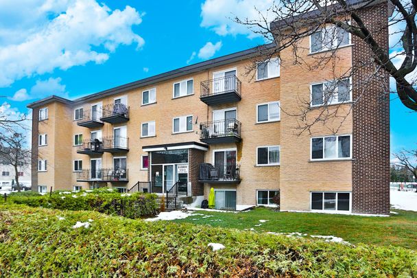 Appartement - 206-1165 Boul. Curé-Poirier E. - Photo 1