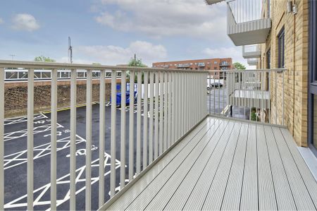 1 bedroom barn conversion to rent - Photo 3