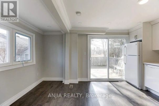 23 RIVEREDGE DRIVE - Photo 1