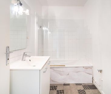 Location Appartement 3 pièces 57m² ANNECY 74000 - Photo 6