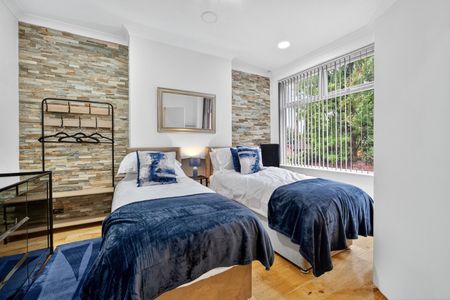 4 Bed Terraced House, Nevile Road, M7 - Photo 4