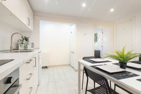 Carrer de les Beates, Barcelona, Catalonia 08003 - Photo 2