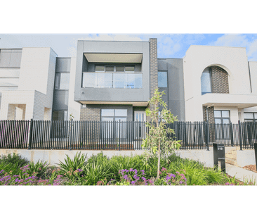 31B Warmbrunn Crescent, Berwick, Vic 3806 - Photo 2
