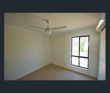 Immaculate Living Nestled in the Peregian Springs Ridges Estate - Photo 4