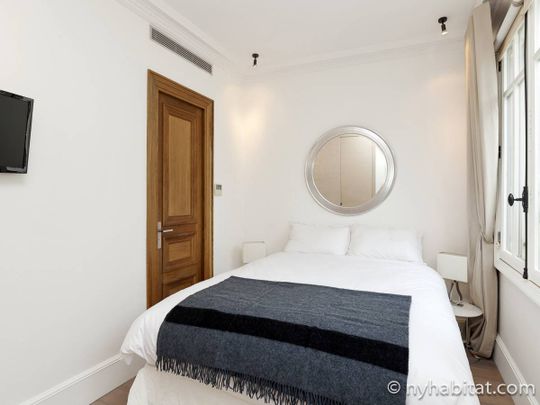 Logement à Paris, Location meublée - Photo 1