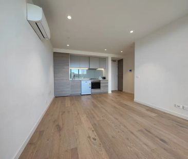 “Designer living at it's best!” - Photo 3