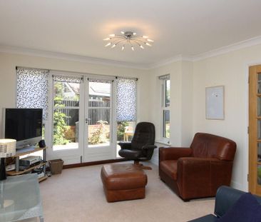 2 bedroom maisonette to rent - Photo 2