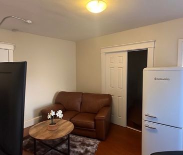 For Lease - 98 Vaughan Road Unit# 404, Toronto, Ontario - Photo 2