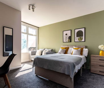 😜 Luxury house share in the heart of Bury 😍 - Photo 1