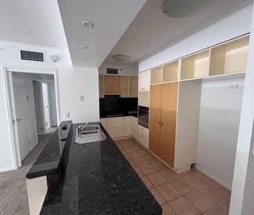 Beautiful 1 Bedroom Apartment in "Liberty" - Photo 2