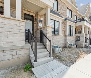 For Lease - 17 Moosehead Drive, Brampton, Ontario - Photo 4