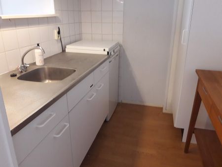 TE HUUR: op zéér mooie locatie aan de singel gelegen licht 2 kamer appartement - Foto 5